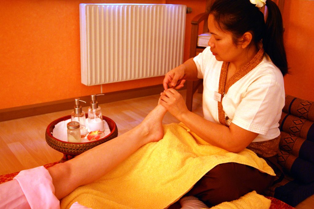 Fussreflexzonenmassage_Thaimassage-Jaksin