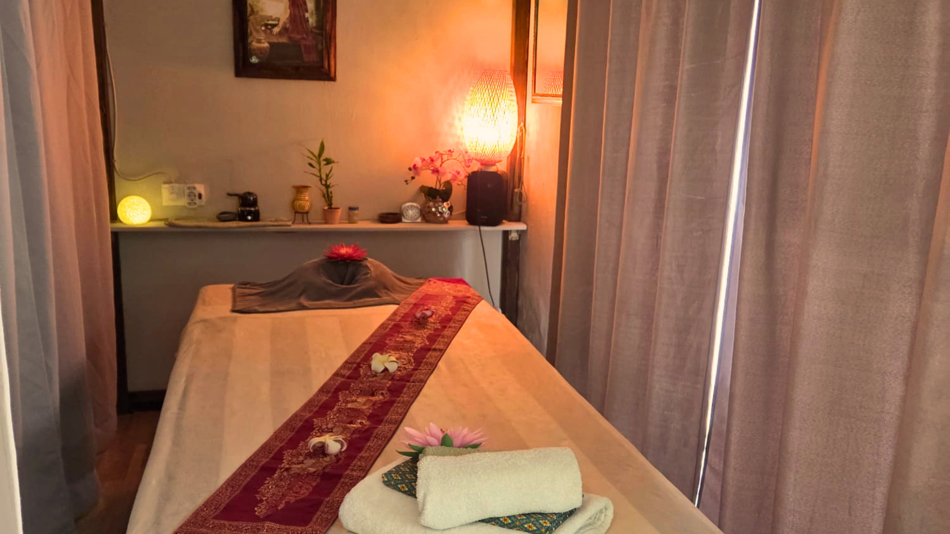 Thaimassage_by_Jaksin_Landshut